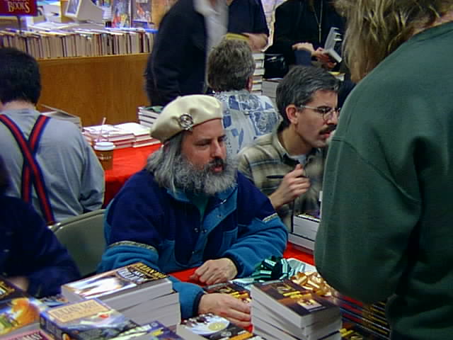 R. Garcia y Robertson, Richard Paul Russo